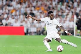 雷速体育官网：谁报名了？中国女排主教练人选引发讨论，网友仍怀念“郎平时代”.